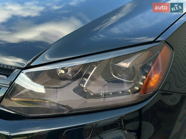 Чорний Фольксваген Туарег, об'ємом двигуна 2.97 л та пробігом 204 тис. км за 16500 $, фото 18 на Automoto.ua