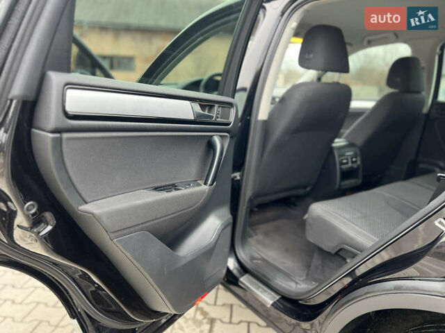 Черный Фольксваген Туарег, объемом двигателя 3 л и пробегом 159 тыс. км за 17500 $, фото 15 на Automoto.ua