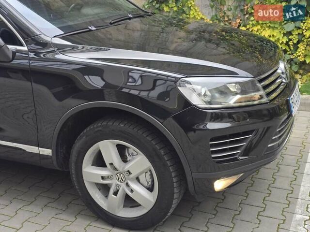 Черный Фольксваген Туарег, объемом двигателя 3 л и пробегом 180 тыс. км за 15499 $, фото 12 на Automoto.ua
