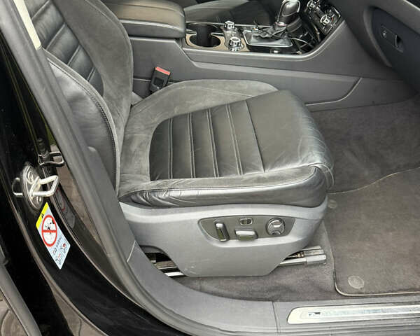 Черный Фольксваген Туарег, объемом двигателя 2.97 л и пробегом 236 тыс. км за 16700 $, фото 15 на Automoto.ua