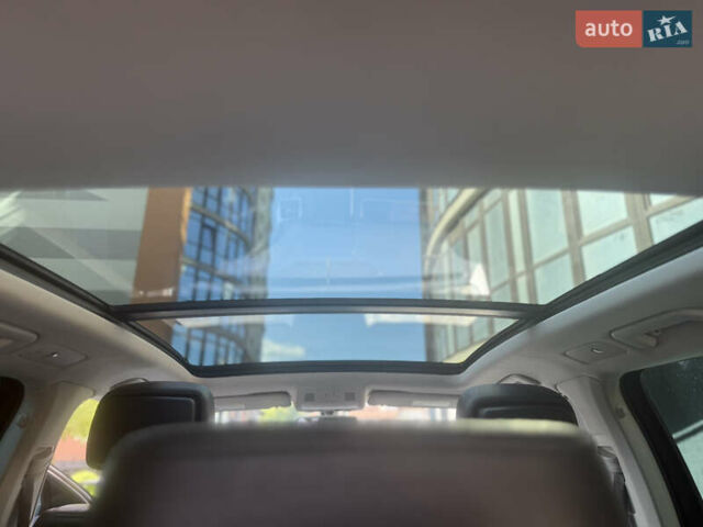 Черный Фольксваген Туарег, объемом двигателя 2.97 л и пробегом 280 тыс. км за 17500 $, фото 27 на Automoto.ua