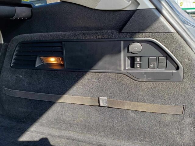 Черный Фольксваген Туарег, объемом двигателя 3 л и пробегом 240 тыс. км за 17500 $, фото 7 на Automoto.ua