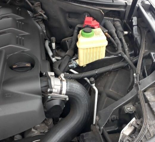 Чорний Фольксваген Туарег, об'ємом двигуна 3 л та пробігом 239 тис. км за 21200 $, фото 14 на Automoto.ua