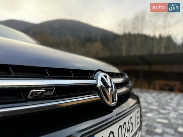 Черный Фольксваген Туарег, объемом двигателя 2.97 л и пробегом 278 тыс. км за 20000 $, фото 48 на Automoto.ua