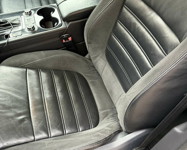 Черный Фольксваген Туарег, объемом двигателя 2.97 л и пробегом 236 тыс. км за 16700 $, фото 10 на Automoto.ua