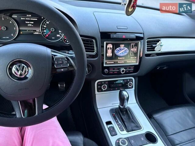 Чорний Фольксваген Туарег, об'ємом двигуна 2.97 л та пробігом 293 тис. км за 17999 $, фото 16 на Automoto.ua