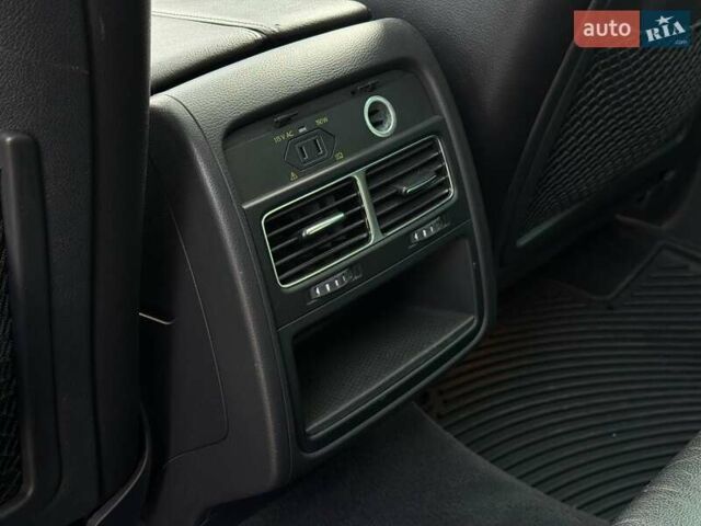 Черный Фольксваген Туарег, объемом двигателя 2.97 л и пробегом 349 тыс. км за 16500 $, фото 29 на Automoto.ua