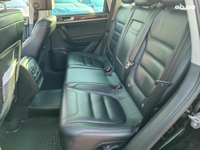 Черный Фольксваген Туарег, объемом двигателя 3 л и пробегом 207 тыс. км за 18990 $, фото 14 на Automoto.ua