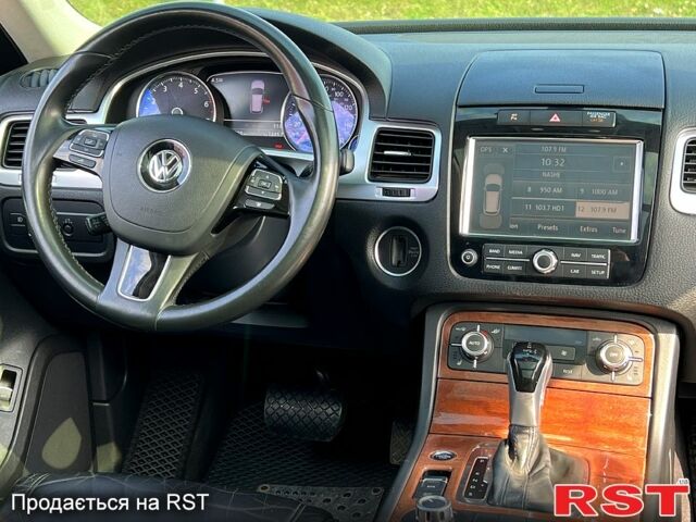 Чорний Фольксваген Туарег, об'ємом двигуна 3.6 л та пробігом 225 тис. км за 16900 $, фото 5 на Automoto.ua