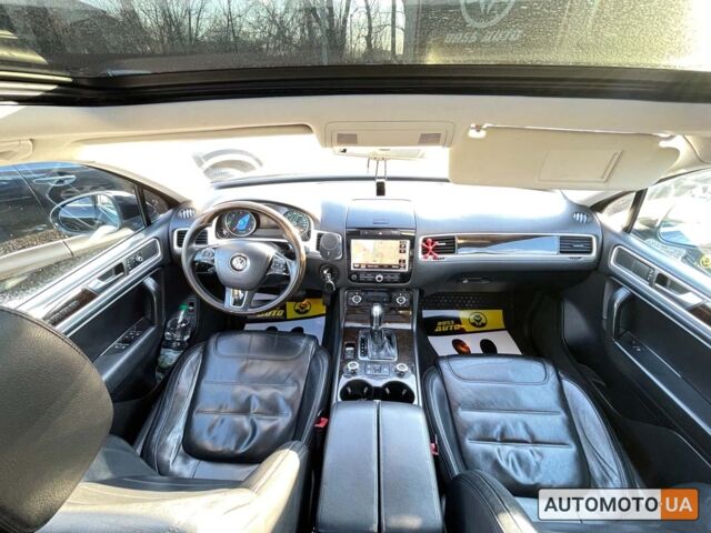 Черный Фольксваген Туарег, объемом двигателя 3 л и пробегом 235 тыс. км за 19999 $, фото 17 на Automoto.ua