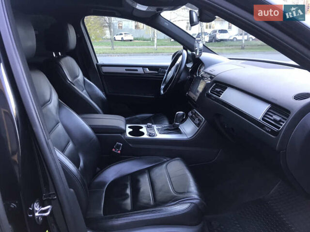 Чорний Фольксваген Туарег, об'ємом двигуна 2.97 л та пробігом 275 тис. км за 21300 $, фото 24 на Automoto.ua