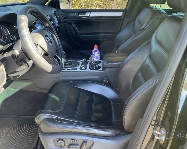 Чорний Фольксваген Туарег, об'ємом двигуна 2.97 л та пробігом 253 тис. км за 20500 $, фото 10 на Automoto.ua