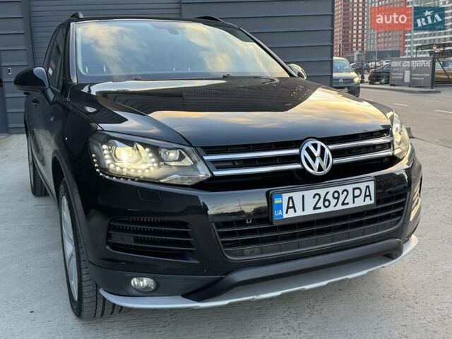 Чорний Фольксваген Туарег, об'ємом двигуна 3 л та пробігом 236 тис. км за 20750 $, фото 45 на Automoto.ua