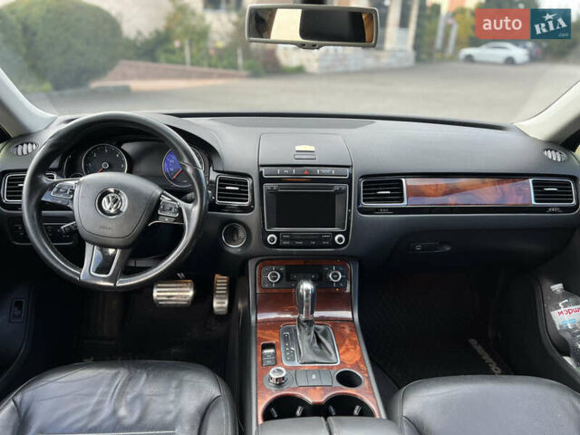 Чорний Фольксваген Туарег, об'ємом двигуна 3 л та пробігом 339 тис. км за 17200 $, фото 15 на Automoto.ua