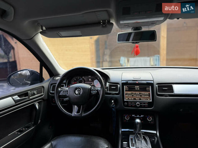 Черный Фольксваген Туарег, объемом двигателя 2.97 л и пробегом 278 тыс. км за 20000 $, фото 41 на Automoto.ua