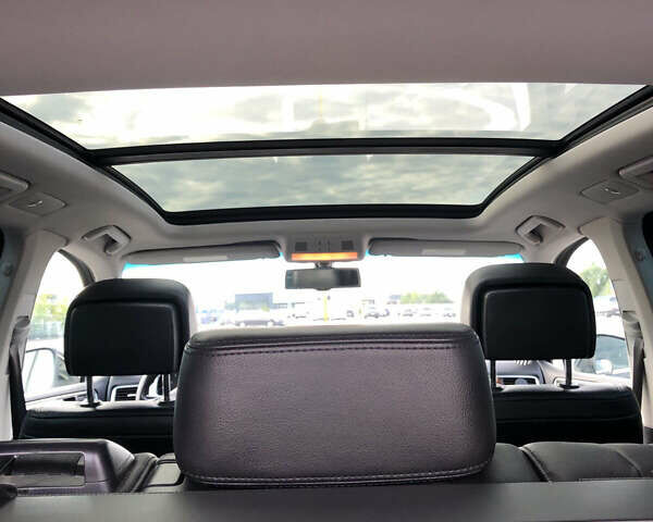 Черный Фольксваген Туарег, объемом двигателя 2.97 л и пробегом 332 тыс. км за 16900 $, фото 28 на Automoto.ua