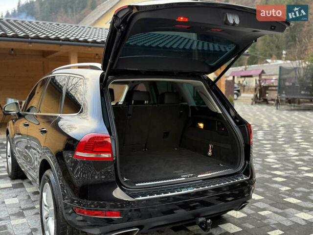 Черный Фольксваген Туарег, объемом двигателя 2.97 л и пробегом 278 тыс. км за 20000 $, фото 32 на Automoto.ua