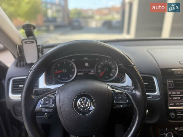 Черный Фольксваген Туарег, объемом двигателя 2.97 л и пробегом 280 тыс. км за 17500 $, фото 15 на Automoto.ua