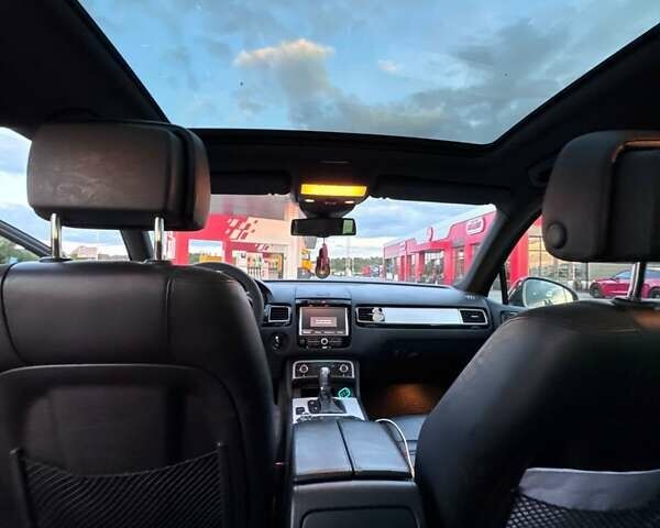 Чорний Фольксваген Туарег, об'ємом двигуна 2.97 л та пробігом 293 тис. км за 17999 $, фото 19 на Automoto.ua