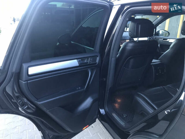 Чорний Фольксваген Туарег, об'ємом двигуна 2.97 л та пробігом 275 тис. км за 21300 $, фото 18 на Automoto.ua