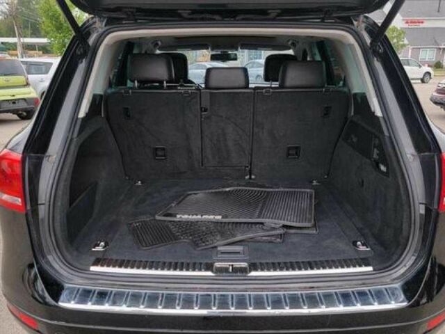 Черный Фольксваген Туарег, объемом двигателя 3 л и пробегом 236 тыс. км за 2700 $, фото 12 на Automoto.ua