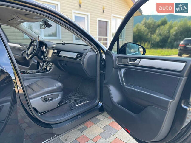 Чорний Фольксваген Туарег, об'ємом двигуна 2.97 л та пробігом 204 тис. км за 16500 $, фото 40 на Automoto.ua