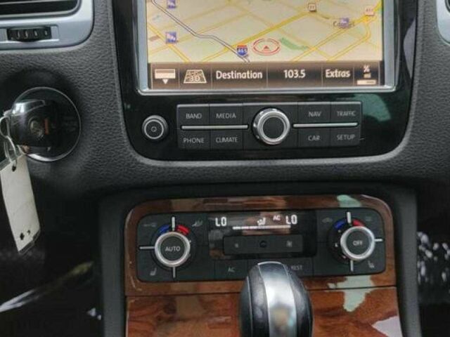 Черный Фольксваген Туарег, объемом двигателя 3 л и пробегом 236 тыс. км за 2700 $, фото 17 на Automoto.ua