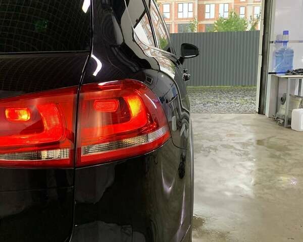 Чорний Фольксваген Туарег, об'ємом двигуна 4.2 л та пробігом 250 тис. км за 23000 $, фото 3 на Automoto.ua