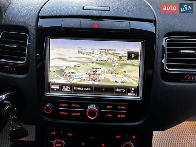 Черный Фольксваген Туарег, объемом двигателя 3 л и пробегом 310 тыс. км за 16500 $, фото 25 на Automoto.ua