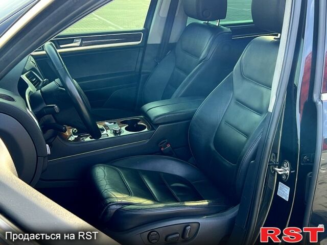 Чорний Фольксваген Туарег, об'ємом двигуна 3.6 л та пробігом 225 тис. км за 16900 $, фото 2 на Automoto.ua