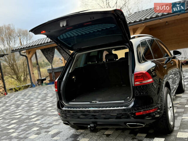 Черный Фольксваген Туарег, объемом двигателя 2.97 л и пробегом 278 тыс. км за 20000 $, фото 31 на Automoto.ua