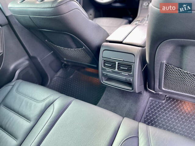 Чорний Фольксваген Туарег, об'ємом двигуна 3 л та пробігом 91 тис. км за 29900 $, фото 27 на Automoto.ua