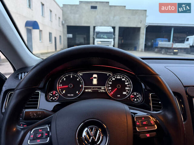 Черный Фольксваген Туарег, объемом двигателя 3 л и пробегом 285 тыс. км за 13800 $, фото 13 на Automoto.ua