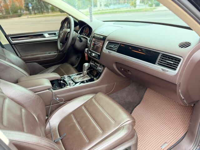 Черный Фольксваген Туарег, объемом двигателя 3 л и пробегом 283 тыс. км за 18700 $, фото 8 на Automoto.ua