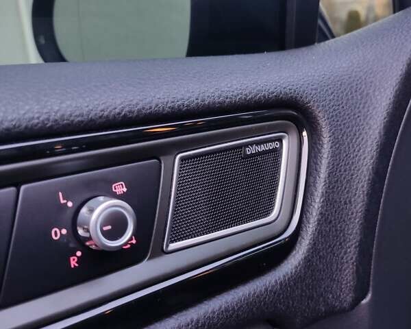 Черный Фольксваген Туарег, объемом двигателя 2.97 л и пробегом 148 тыс. км за 19500 $, фото 24 на Automoto.ua