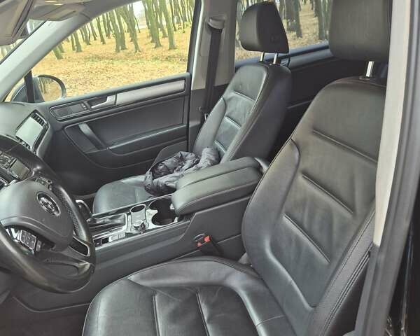 Чорний Фольксваген Туарег, об'ємом двигуна 2.97 л та пробігом 197 тис. км за 18500 $, фото 11 на Automoto.ua