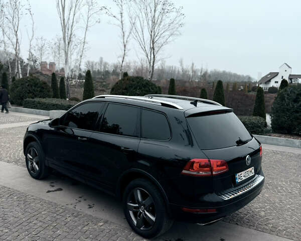 Черный Фольксваген Туарег, объемом двигателя 4.13 л и пробегом 211 тыс. км за 13999 $, фото 2 на Automoto.ua