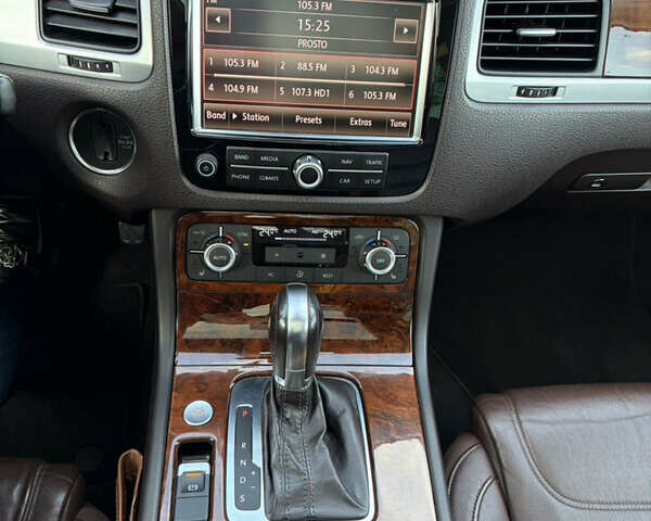 Чорний Фольксваген Туарег, об'ємом двигуна 2.97 л та пробігом 222 тис. км за 20000 $, фото 16 на Automoto.ua