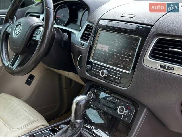 Чорний Фольксваген Туарег, об'ємом двигуна 2.97 л та пробігом 318 тис. км за 15999 $, фото 39 на Automoto.ua