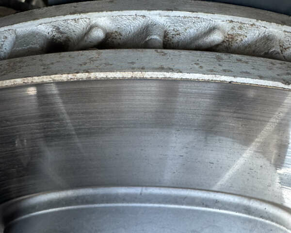 Чорний Фольксваген Туарег, об'ємом двигуна 2.97 л та пробігом 277 тис. км за 23300 $, фото 9 на Automoto.ua