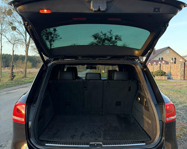 Чорний Фольксваген Туарег, об'ємом двигуна 2.97 л та пробігом 243 тис. км за 19600 $, фото 17 на Automoto.ua