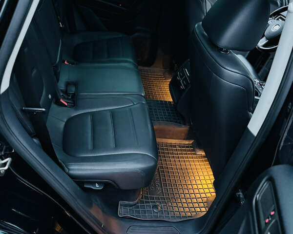 Чорний Фольксваген Туарег, об'ємом двигуна 2.97 л та пробігом 264 тис. км за 18300 $, фото 15 на Automoto.ua