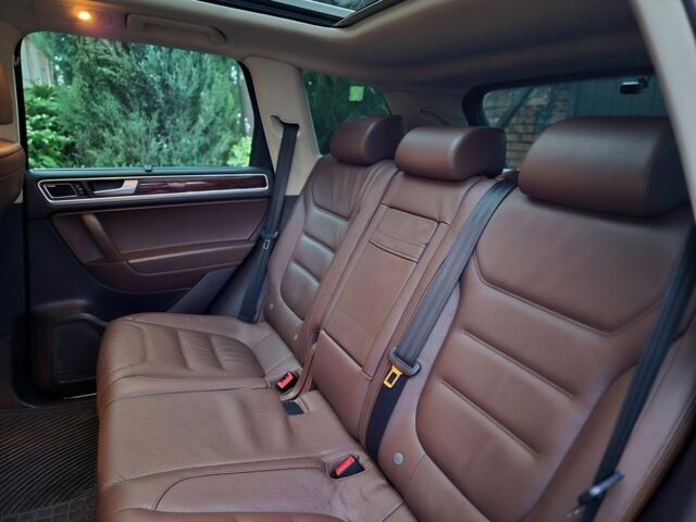 Черный Фольксваген Туарег, объемом двигателя 3 л и пробегом 250 тыс. км за 17300 $, фото 10 на Automoto.ua