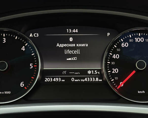 Чорний Фольксваген Туарег, об'ємом двигуна 2.97 л та пробігом 203 тис. км за 24000 $, фото 4 на Automoto.ua