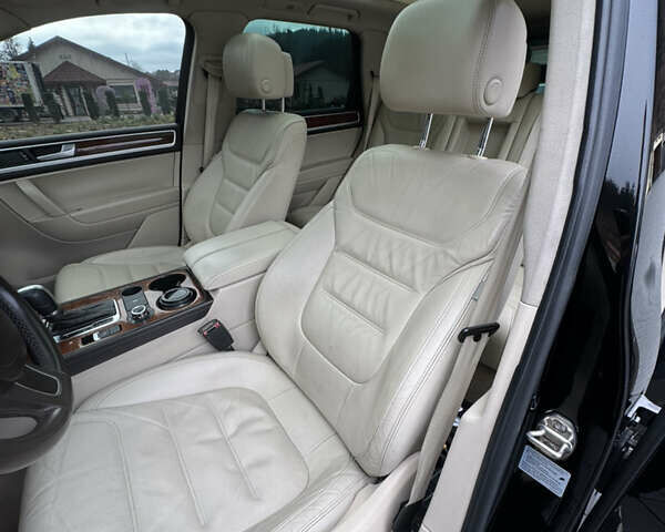 Черный Фольксваген Туарег, объемом двигателя 2.97 л и пробегом 310 тыс. км за 15200 $, фото 42 на Automoto.ua