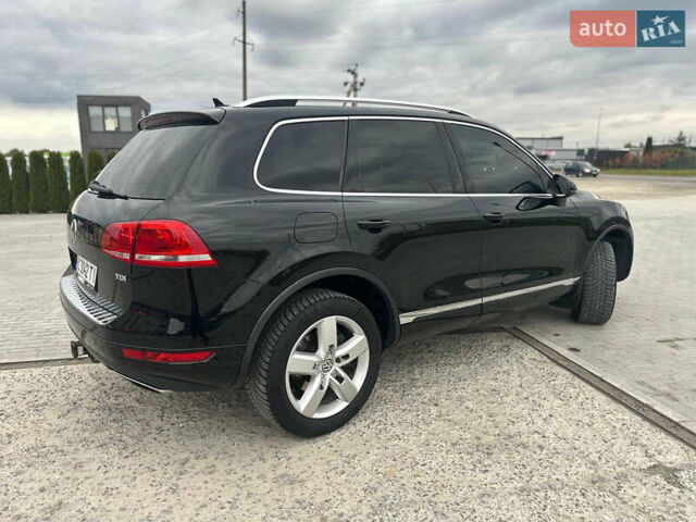Черный Фольксваген Туарег, объемом двигателя 2.97 л и пробегом 335 тыс. км за 15500 $, фото 2 на Automoto.ua