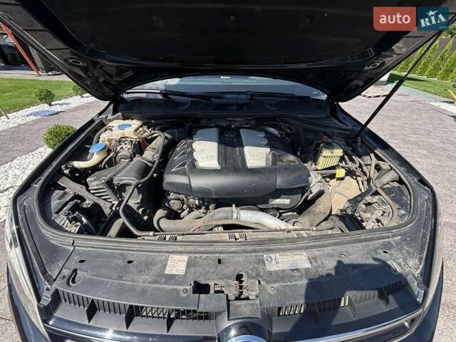 Черный Фольксваген Туарег, объемом двигателя 2.97 л и пробегом 273 тыс. км за 19300 $, фото 23 на Automoto.ua