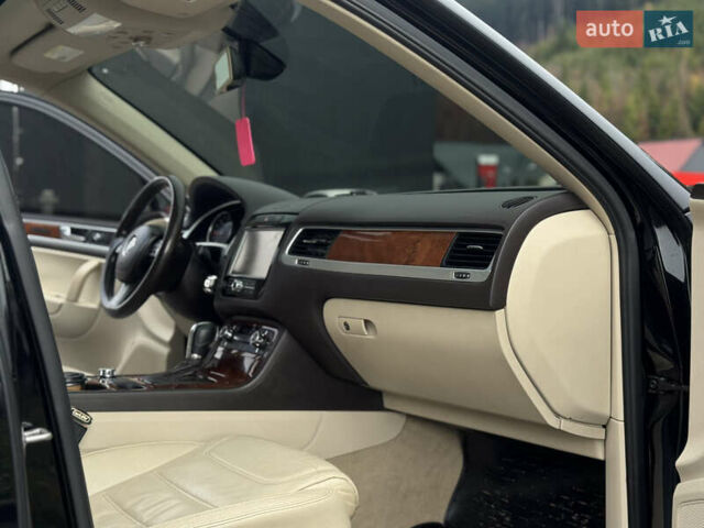 Черный Фольксваген Туарег, объемом двигателя 2.97 л и пробегом 310 тыс. км за 15200 $, фото 45 на Automoto.ua