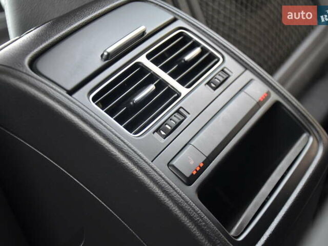 Черный Фольксваген Туарег, объемом двигателя 2.97 л и пробегом 267 тыс. км за 16450 $, фото 53 на Automoto.ua