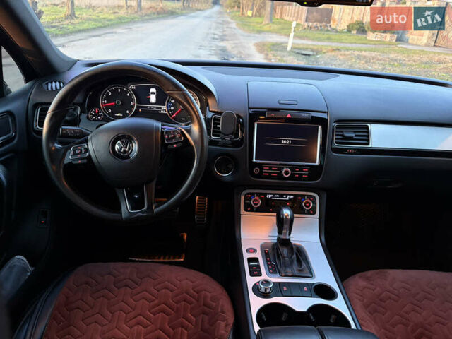 Чорний Фольксваген Туарег, об'ємом двигуна 2.97 л та пробігом 243 тис. км за 19600 $, фото 15 на Automoto.ua